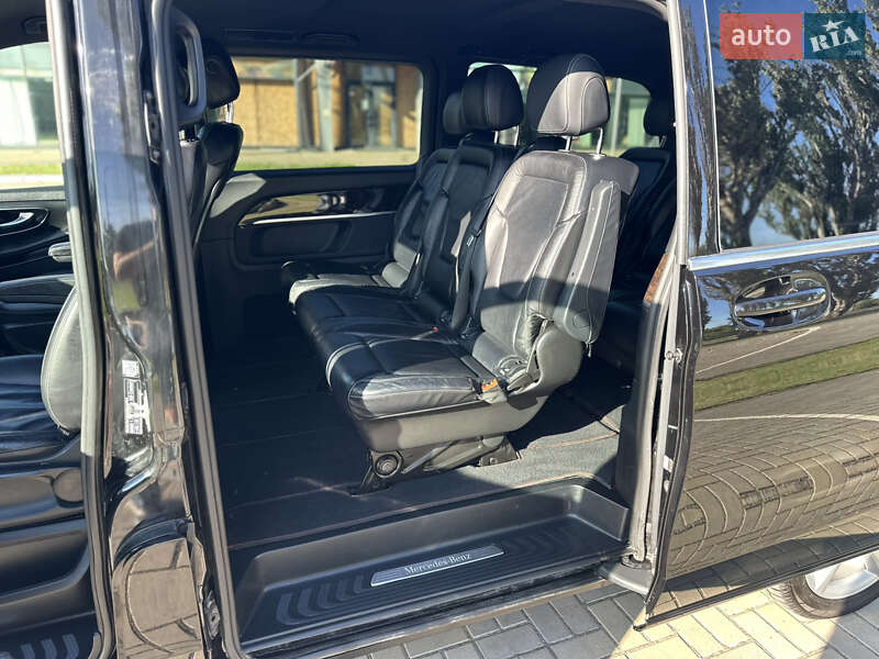 Минивэн Mercedes-Benz V-Class 2015 в Херсоне