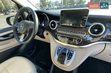 Минивэн Mercedes-Benz V-Class 2018 в 