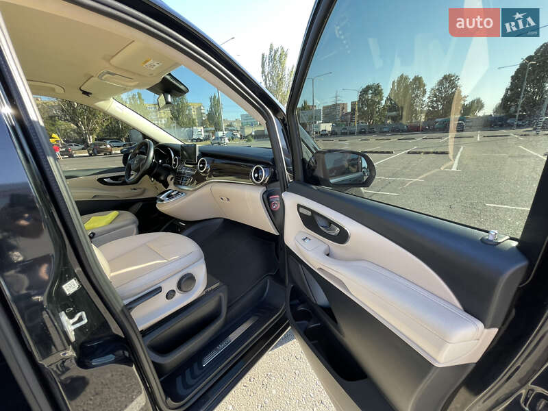 Минивэн Mercedes-Benz V-Class 2018 в Днепре фото 16 Минивэн Mercedes-Benz V-Class 2018 в Днепре