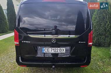 Минивэн Mercedes-Benz V-Class 2015 в 