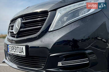 Минивэн Mercedes-Benz V-Class 2018 в 