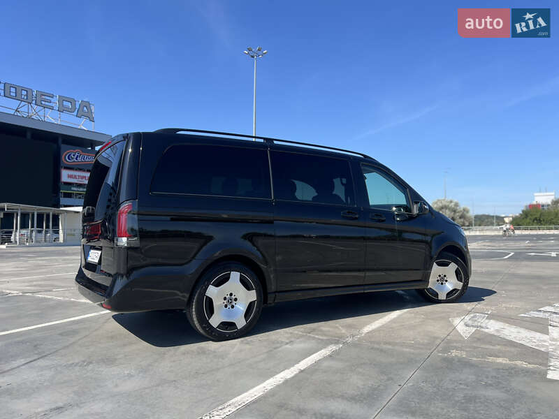 Мінівен Mercedes-Benz V-Class 2016 в Києві