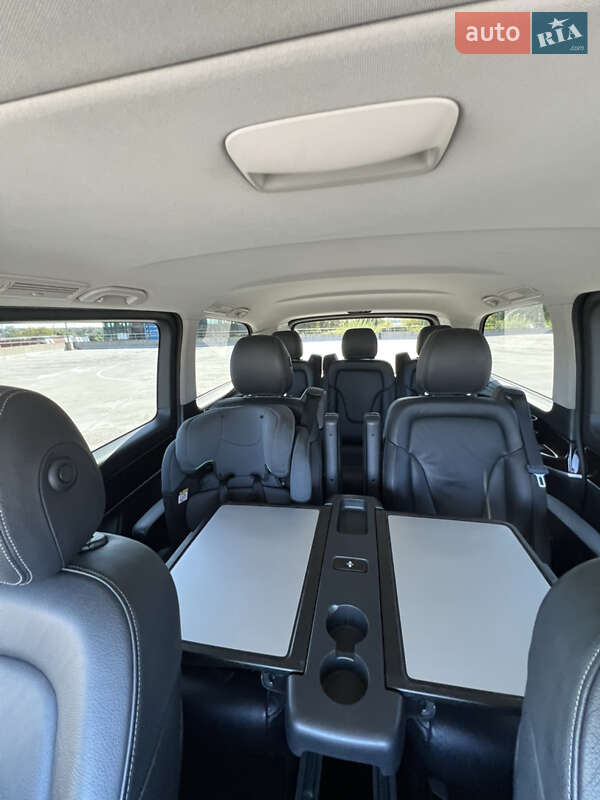 Мінівен Mercedes-Benz V-Class 2016 в Києві
