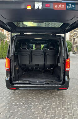 Минивэн Mercedes-Benz V-Class 2017 в 