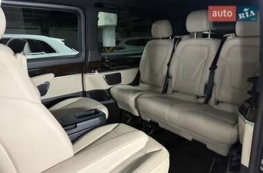 Минивэн Mercedes-Benz V-Class 2019 в 
