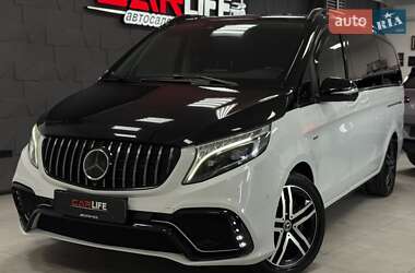 Минивэн Mercedes-Benz V-Class 2015 в 