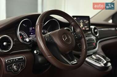 Минивэн Mercedes-Benz V-Class 2015 в 