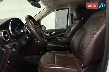 Минивэн Mercedes-Benz V-Class 2015 в 