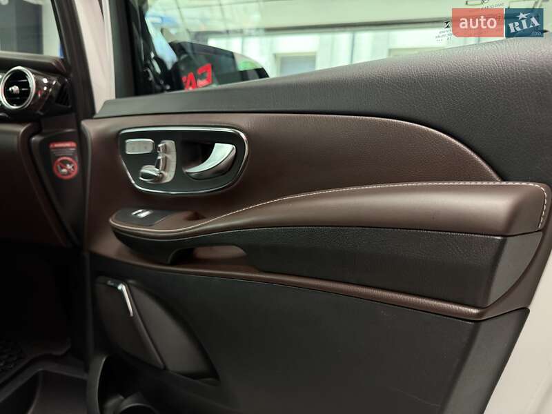 Минивэн Mercedes-Benz V-Class 2015 в Тернополе