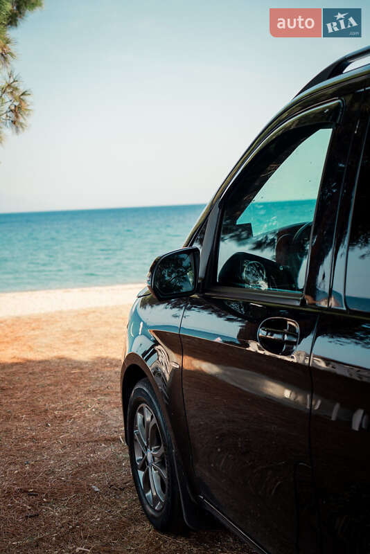 Минивэн Mercedes-Benz V-Class 2017 в Черновцах