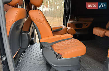 Мінівен Mercedes-Benz V-Class 2021 в 