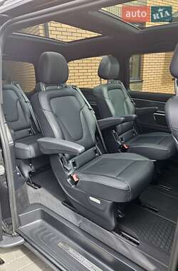 Минивэн Mercedes-Benz V-Class 2020 в 
