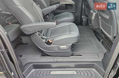Минивэн Mercedes-Benz V-Class 2020 в 