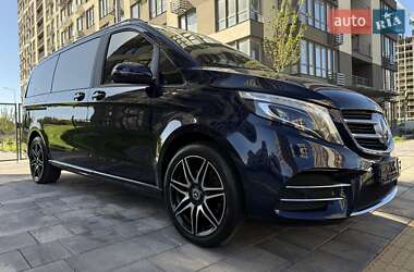 Минивэн Mercedes-Benz V-Class 2019 в 