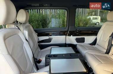 Минивэн Mercedes-Benz V-Class 2019 в 
