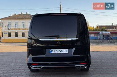 Минивэн Mercedes-Benz V-Class 2016 в 