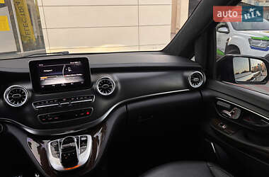 Минивэн Mercedes-Benz V-Class 2016 в 