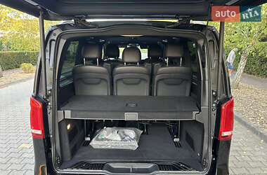 Минивэн Mercedes-Benz V-Class 2023 в 