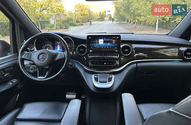 Минивэн Mercedes-Benz V-Class 2023 в 