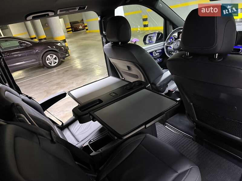 Минивэн Mercedes-Benz V-Class 2024 в Киеве