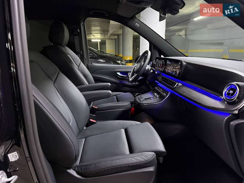 Минивэн Mercedes-Benz V-Class 2024 в Киеве