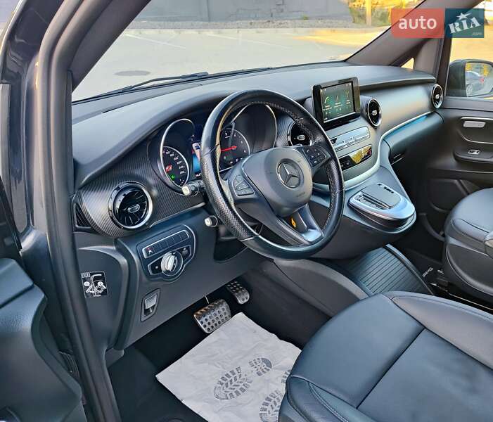 Минивэн Mercedes-Benz V-Class 2021 в Черновцах