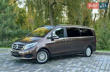 Минивэн Mercedes-Benz V-Class 2016 в 