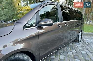 Минивэн Mercedes-Benz V-Class 2016 в 