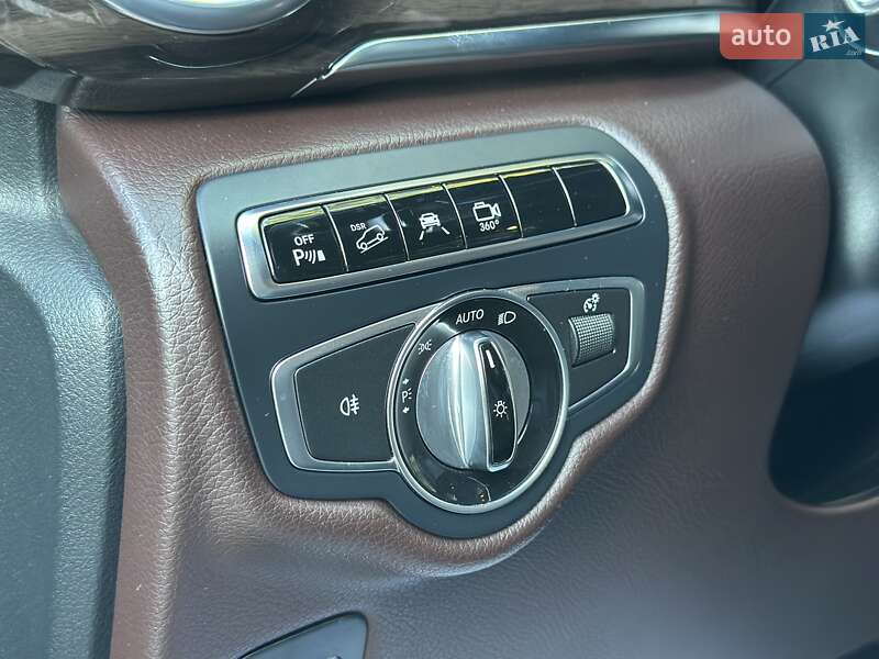 Мінівен Mercedes-Benz V-Class 2016 в Києві