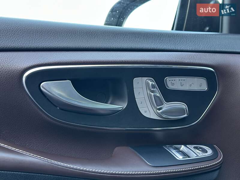 Мінівен Mercedes-Benz V-Class 2016 в Києві