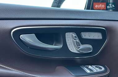 Минивэн Mercedes-Benz V-Class 2016 в 