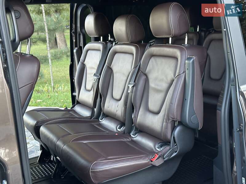 Мінівен Mercedes-Benz V-Class 2016 в Києві