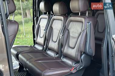 Минивэн Mercedes-Benz V-Class 2016 в 