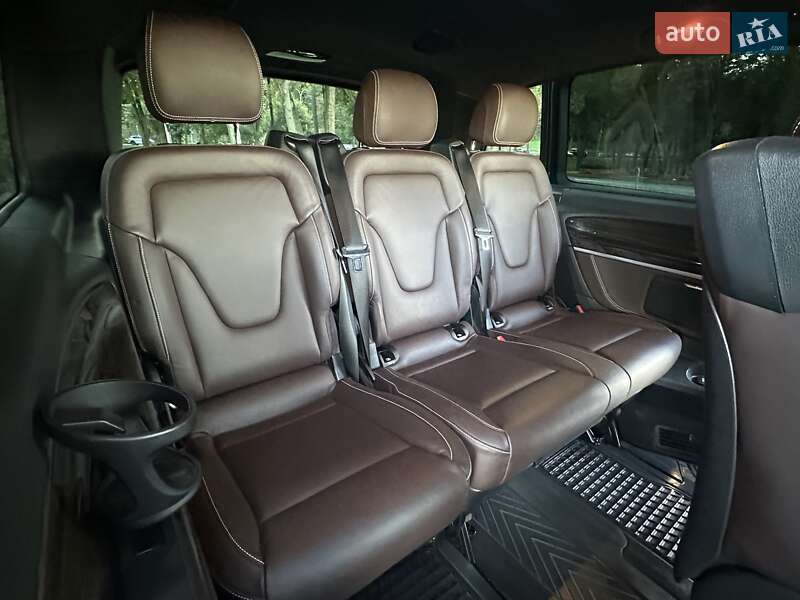 Мінівен Mercedes-Benz V-Class 2016 в Києві