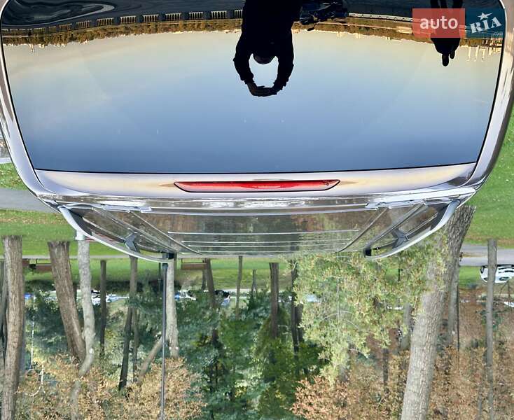 Мінівен Mercedes-Benz V-Class 2016 в Києві