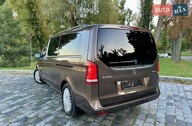 Минивэн Mercedes-Benz V-Class 2016 в 
