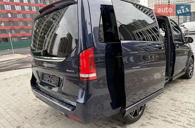 Минивэн Mercedes-Benz V-Class 2018 в 