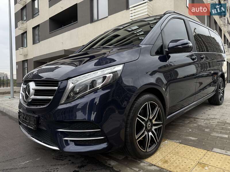 Минивэн Mercedes-Benz V-Class 2018 в 