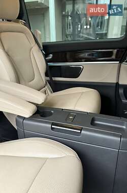 Минивэн Mercedes-Benz V-Class 2018 в 