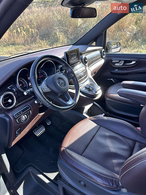 Минивэн Mercedes-Benz V-Class 2017 в Харькове