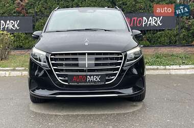 Минивэн Mercedes-Benz V-Class 2025 в 