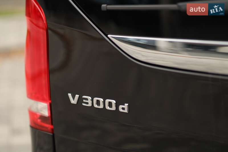 Минивэн Mercedes-Benz V-Class 2020 в Ужгороде