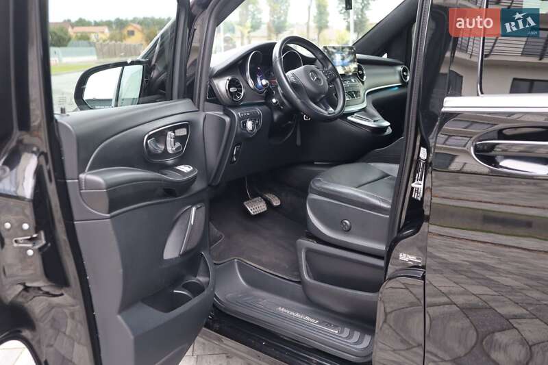 Минивэн Mercedes-Benz V-Class 2020 в Ужгороде