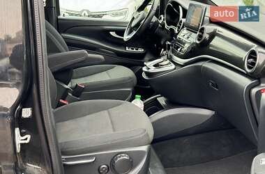 Минивэн Mercedes-Benz V-Class 2018 в 