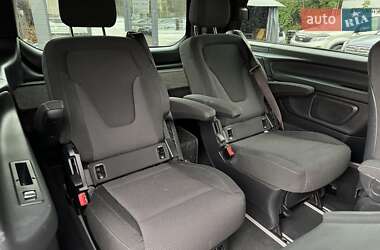 Минивэн Mercedes-Benz V-Class 2018 в 