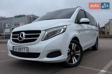 Минивэн Mercedes-Benz V-Class 2016 в Киеве