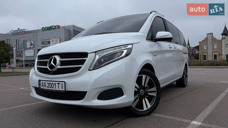Минивэн Mercedes-Benz V-Class 2016 в 