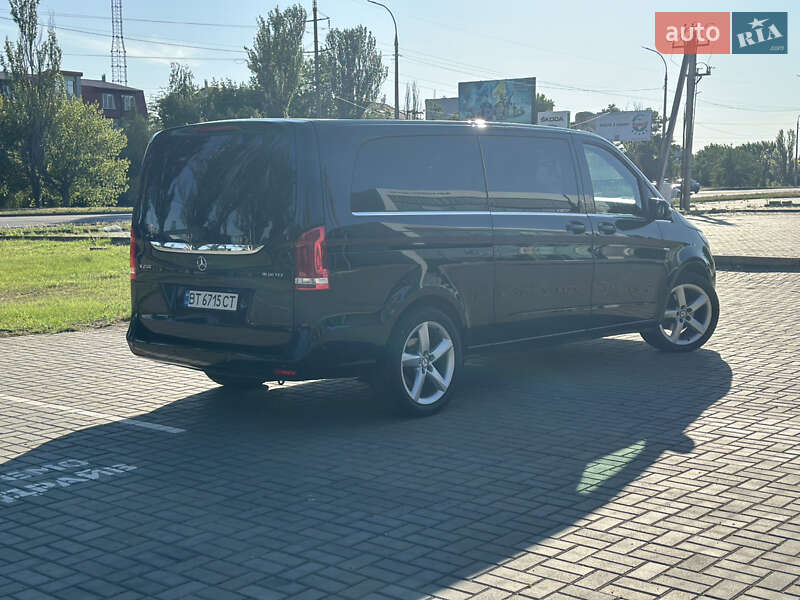 Мінівен Mercedes-Benz V-Class 2015 в Херсоні фото 12 Мінівен Mercedes-Benz V-Class 2015 в Херсоні