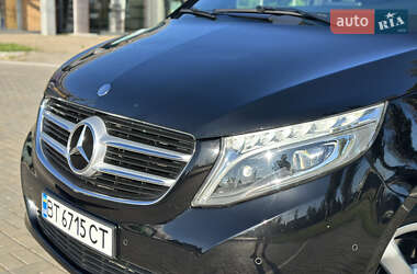 Минивэн Mercedes-Benz V-Class 2015 в  фото 22 Минивэн Mercedes-Benz V-Class 2015 в