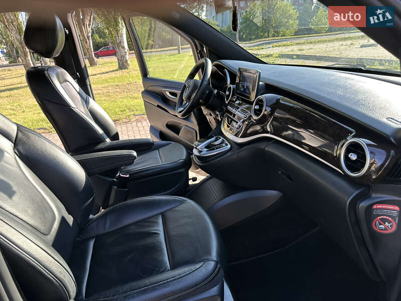 Мінівен Mercedes-Benz V-Class 2015 в Херсоні фото 51 Мінівен Mercedes-Benz V-Class 2015 в Херсоні